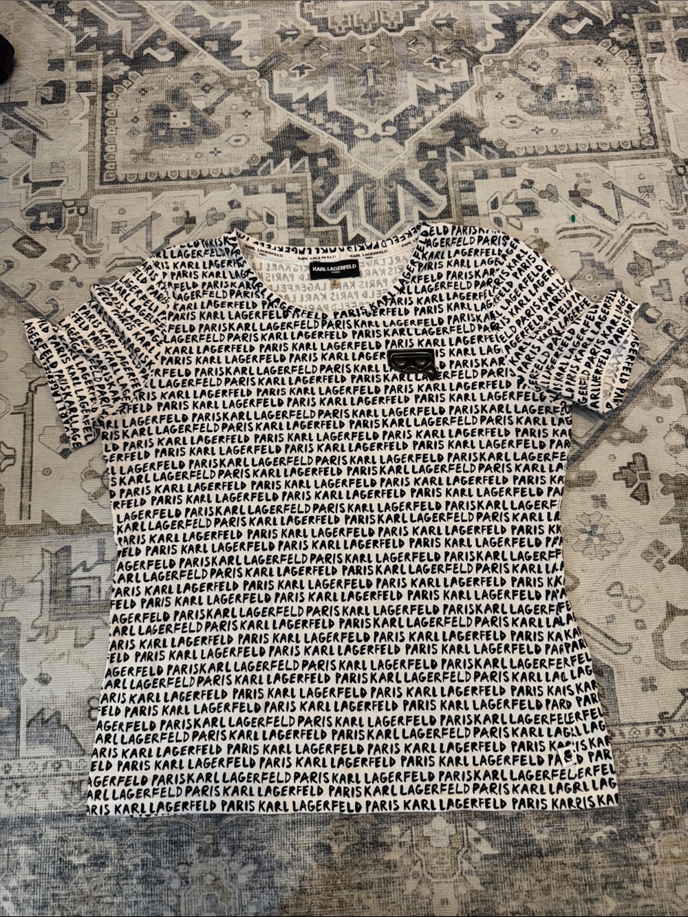 Karl Lagerfeld Paris Allover Logo Sunglasses Patch Tee Medium